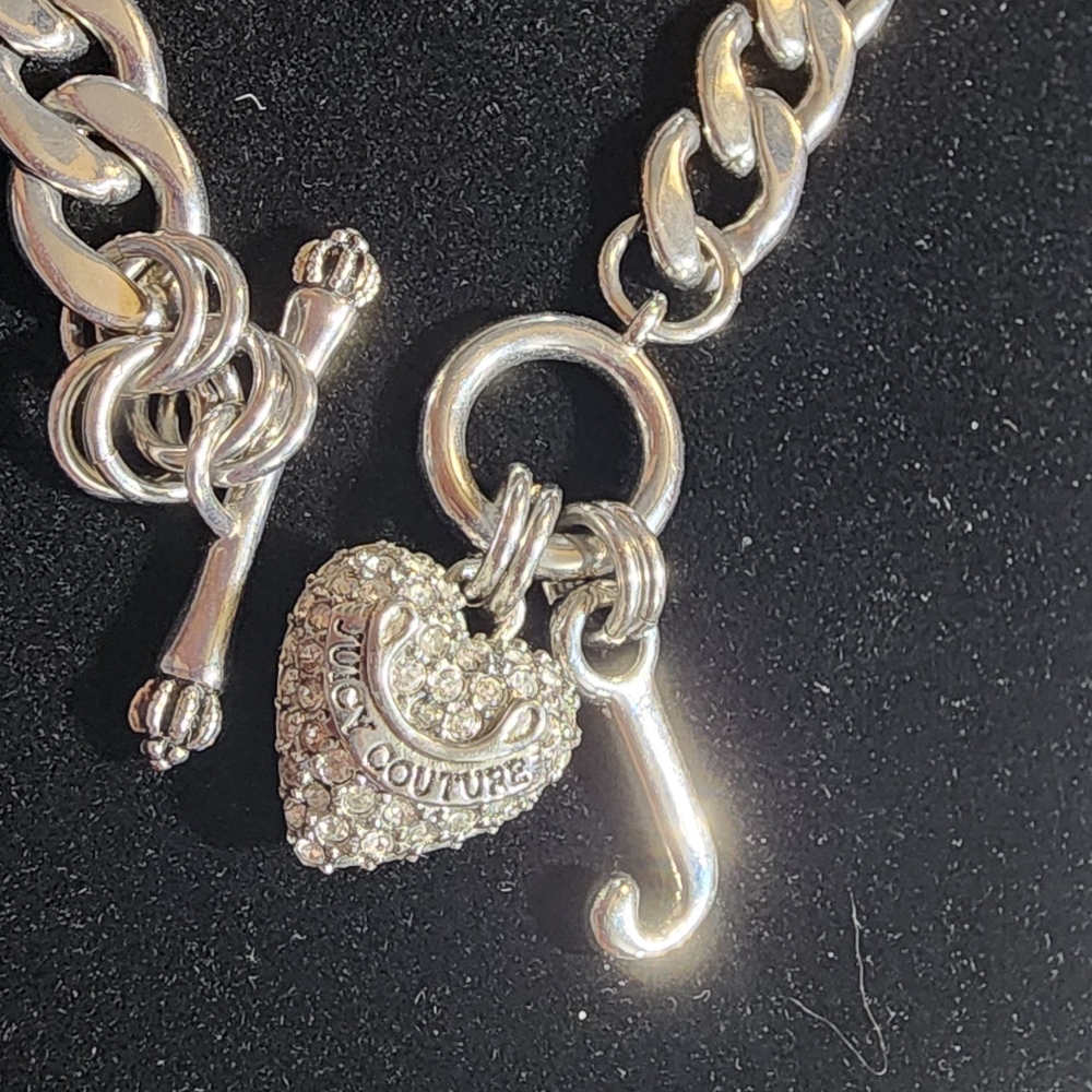 Juicy Couture Silvertone Chunky,Silver Chain with Heart and J Charm toggle,clasp - Picture 7 of 9